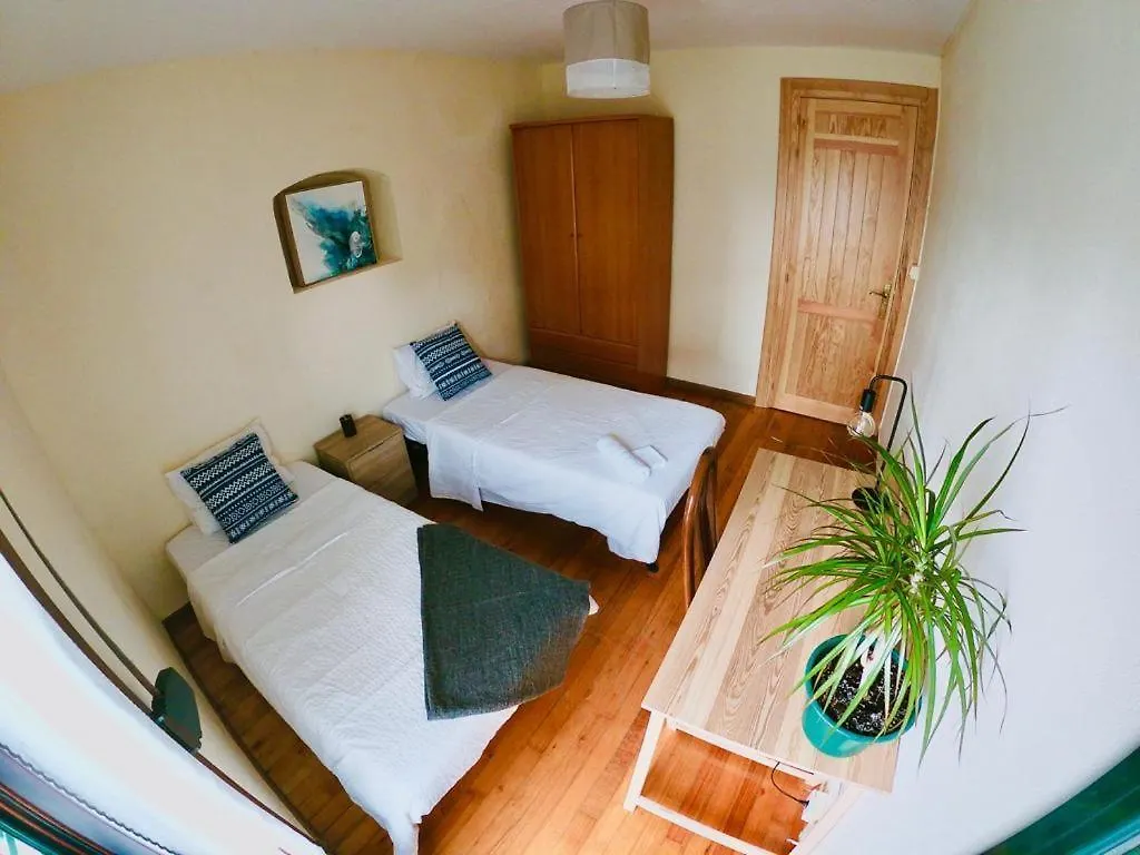Yoga Retreat en Villa Santiene Yoga&Surf House San Sebastián 0*,  España